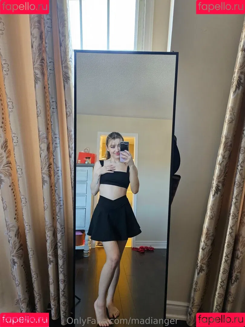 Madi Anger / MadiAnger / madi_anger Onlyfans Photo Gallery 