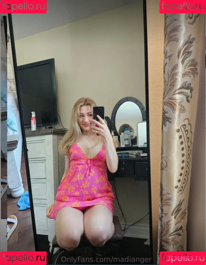 Madi Anger / MadiAnger / madi_anger Onlyfans Photo Gallery 