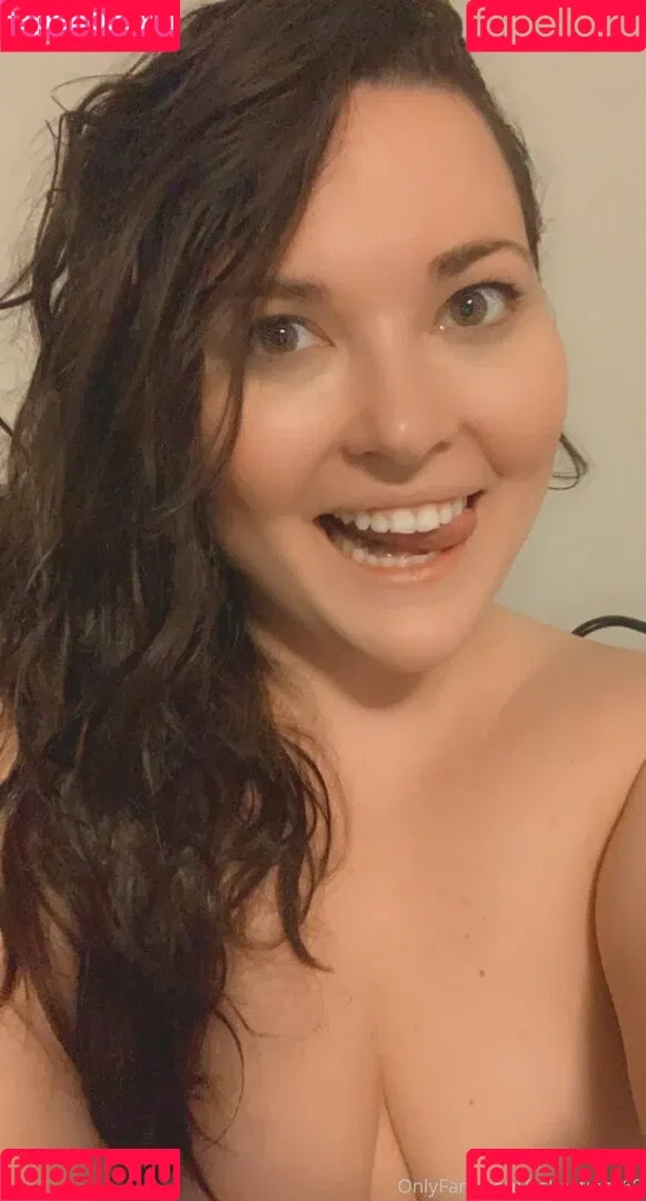 iamshelly / sshastings69 Onlyfans Photo Gallery 