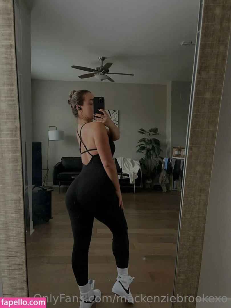 MacKenzie Brooke Nude Onlyfans Photo 12