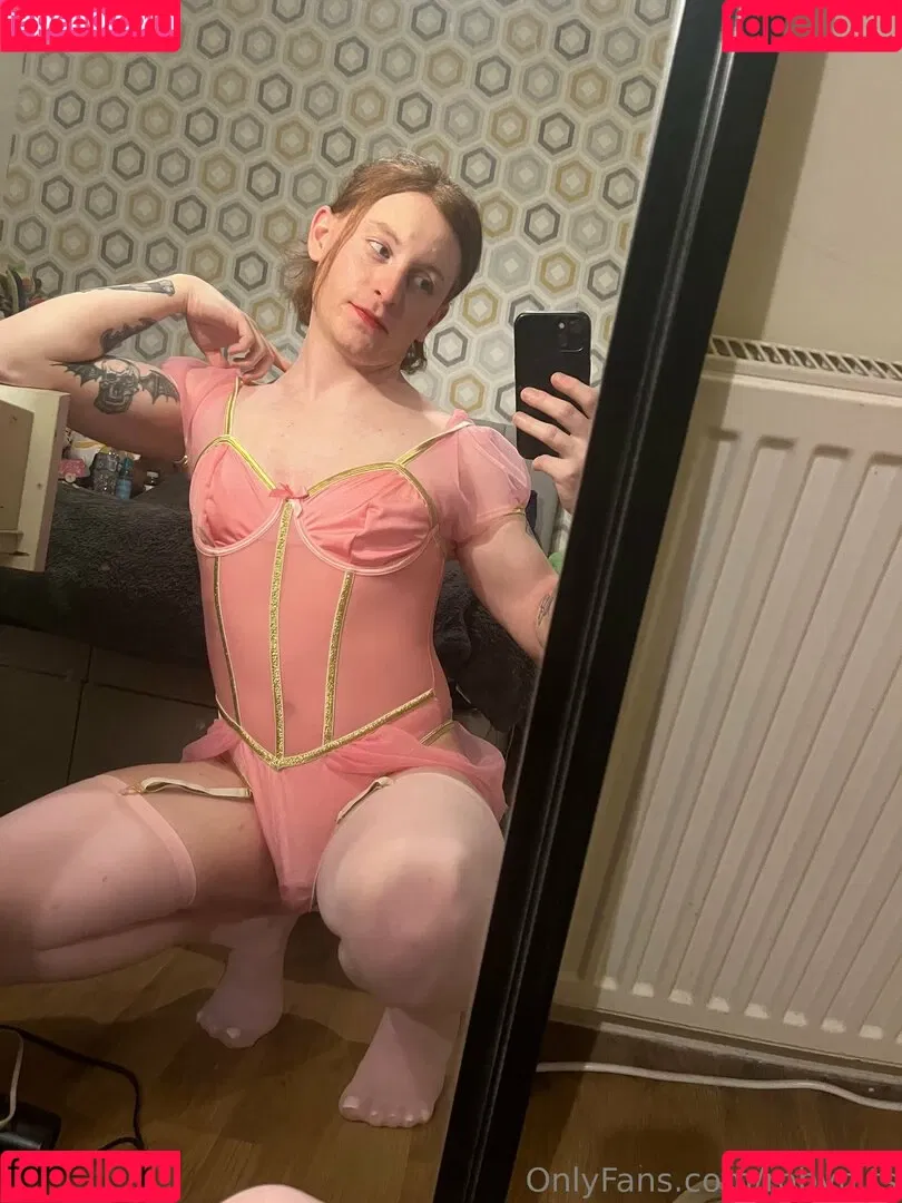 robyn.ts / robynetteart Onlyfans Photo Gallery 