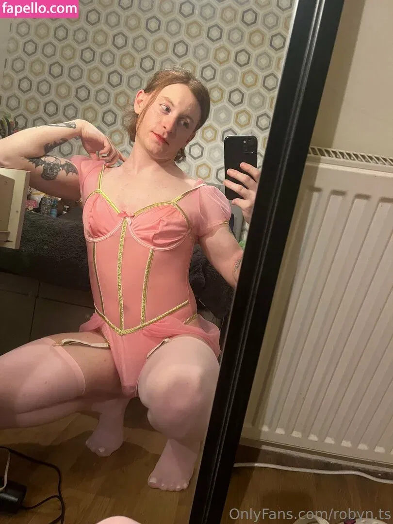 robyn.ts / robynetteart Onlyfans Photo Gallery 