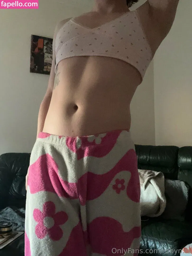 robyn.ts / robynetteart Onlyfans Photo Gallery 