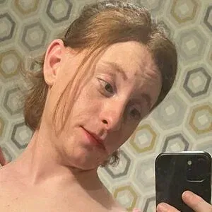 robyn.ts / robynetteart Onlyfans Photo Gallery 