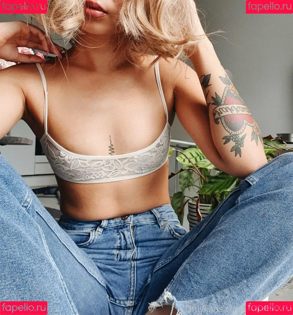 missmelani Onlyfans Photo Gallery 