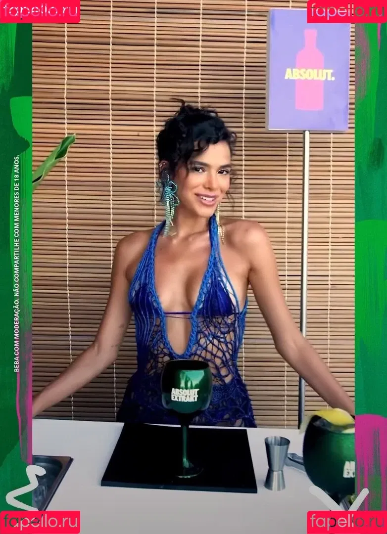 Bruna Marquezine / brumarquezine / brunamarquezine / https: Onlyfans Photo Gallery 