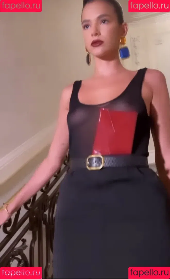 Bruna Marquezine / brumarquezine / brunamarquezine / https: Onlyfans Photo Gallery 