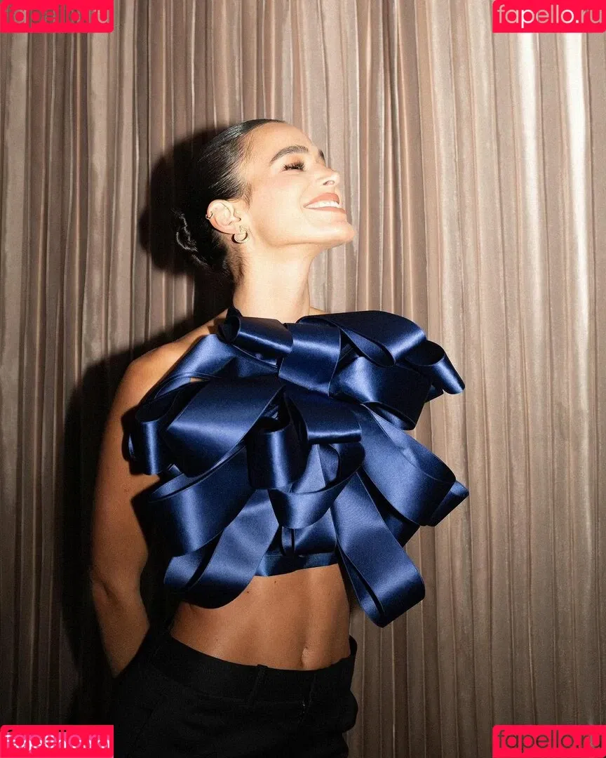 Bruna Marquezine / brumarquezine / brunamarquezine / https: Onlyfans Photo Gallery 