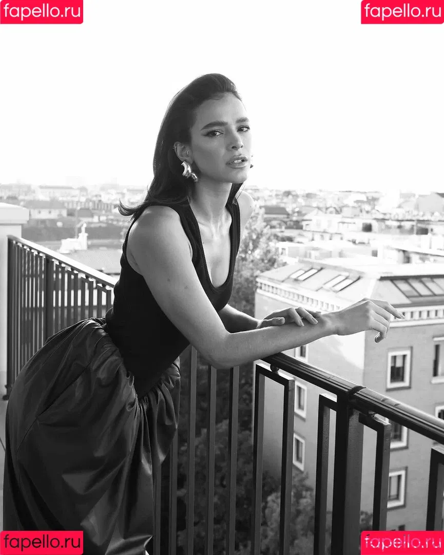 Bruna Marquezine / brumarquezine / brunamarquezine / https: Onlyfans Photo Gallery 
