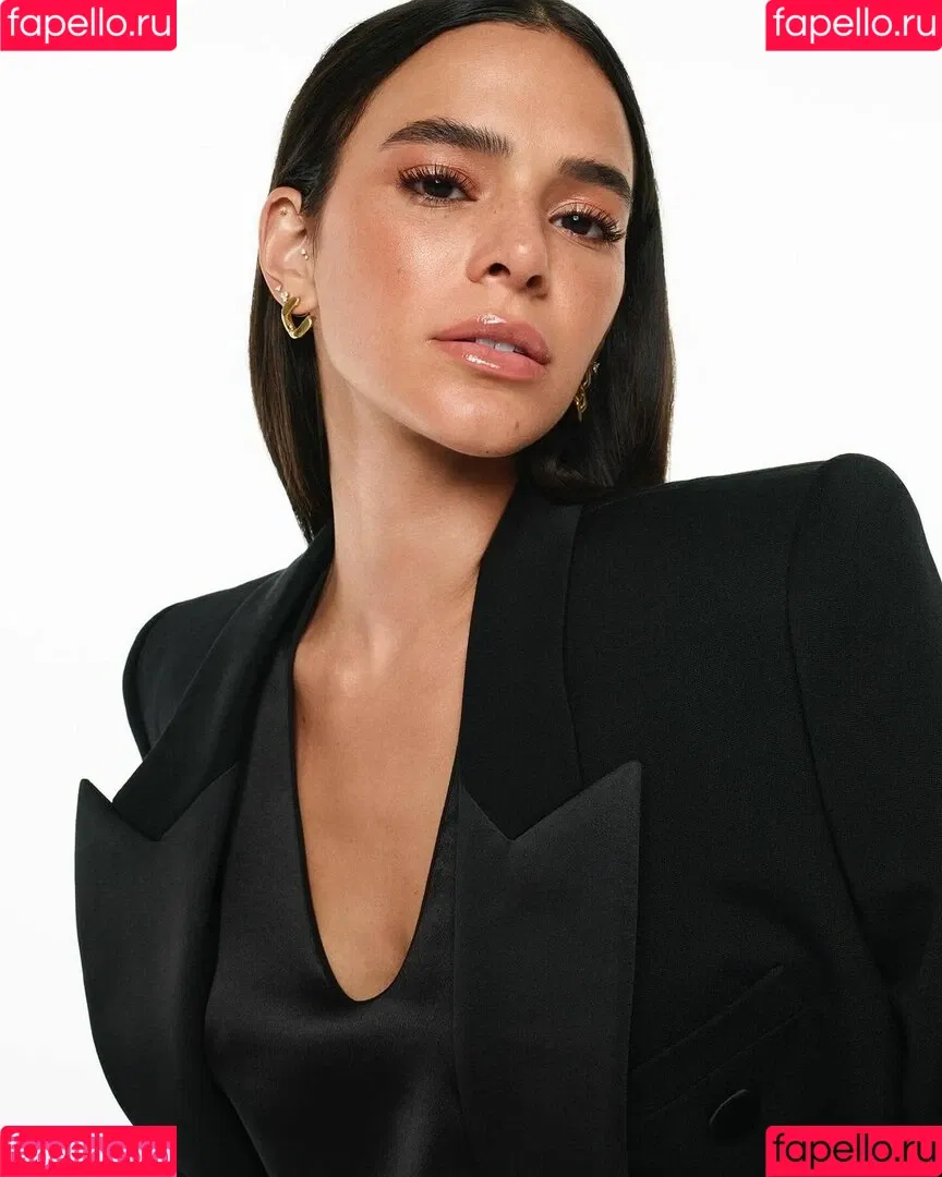 Bruna Marquezine / brumarquezine / brunamarquezine / https: Onlyfans Photo Gallery 