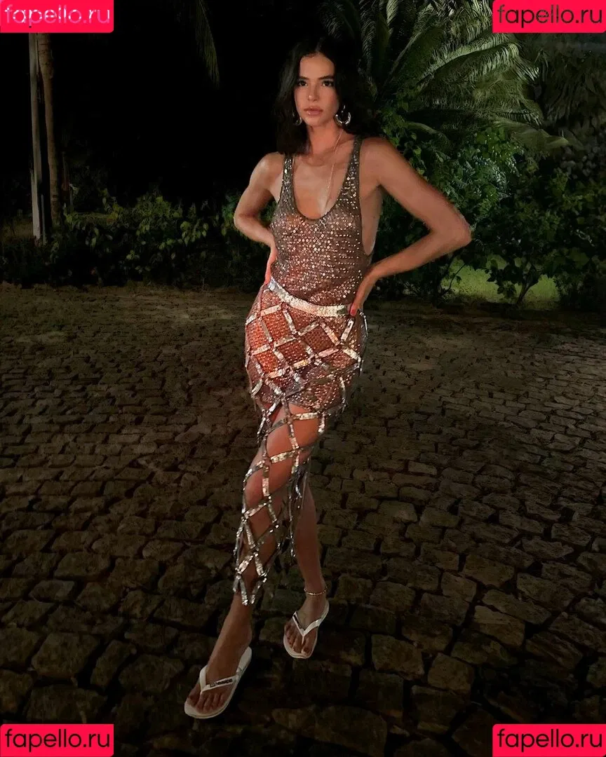 Bruna Marquezine / brumarquezine / brunamarquezine / https: Onlyfans Photo Gallery 