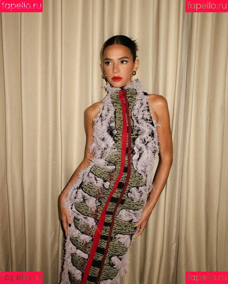 Bruna Marquezine / brumarquezine / brunamarquezine / https: Onlyfans Photo Gallery 