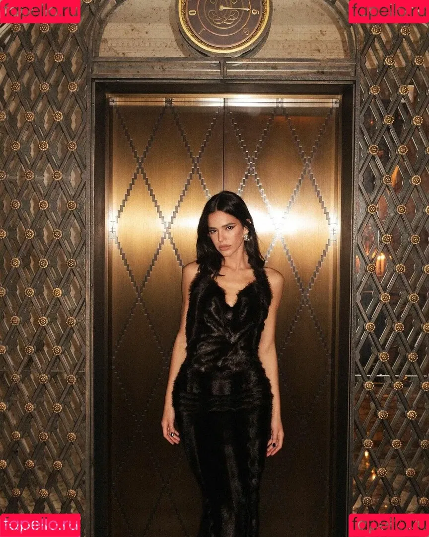 Bruna Marquezine / brumarquezine / brunamarquezine / https: Onlyfans Photo Gallery 