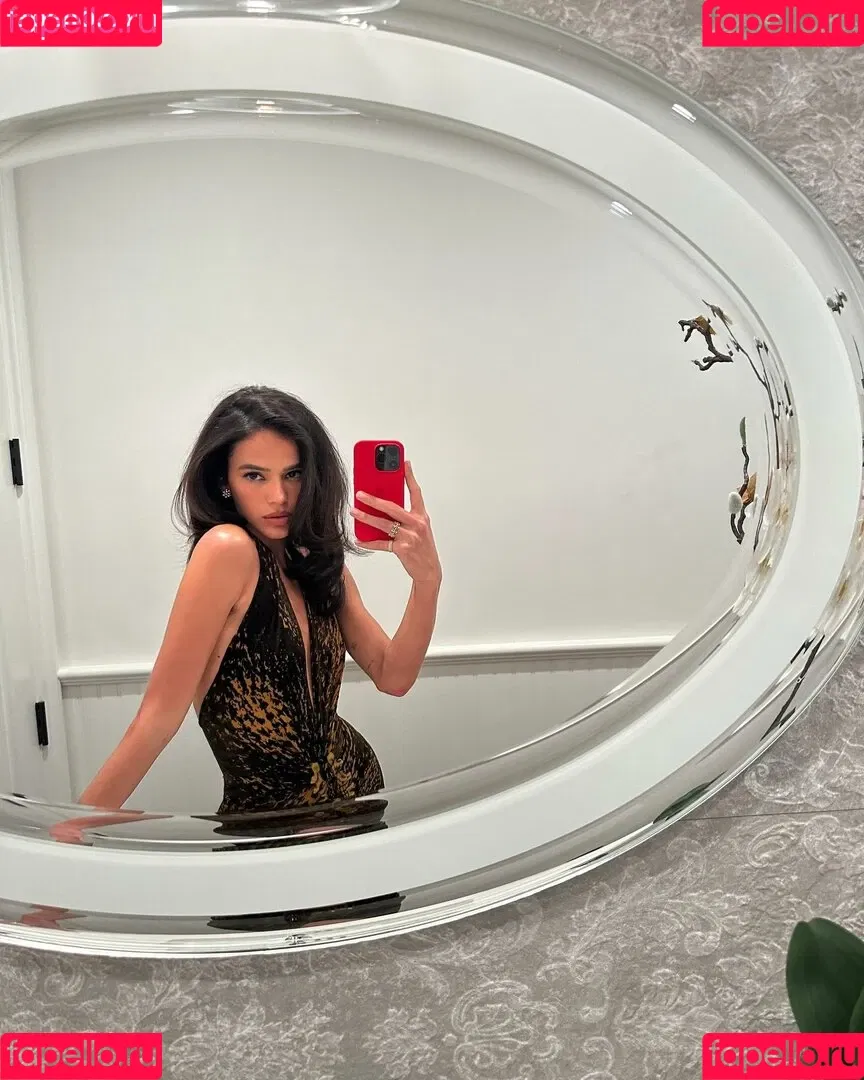 Bruna Marquezine / brumarquezine / brunamarquezine / https: Onlyfans Photo Gallery 