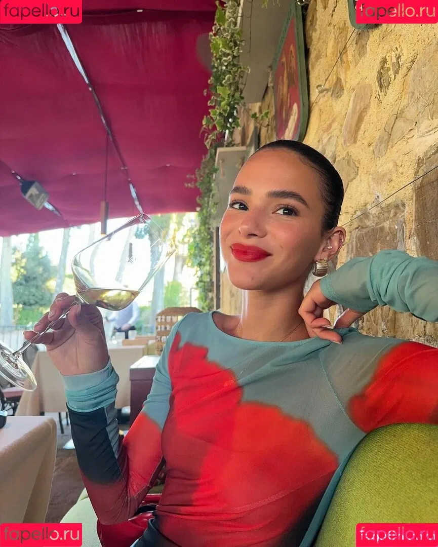 Bruna Marquezine / brumarquezine / brunamarquezine / https: Onlyfans Photo Gallery 