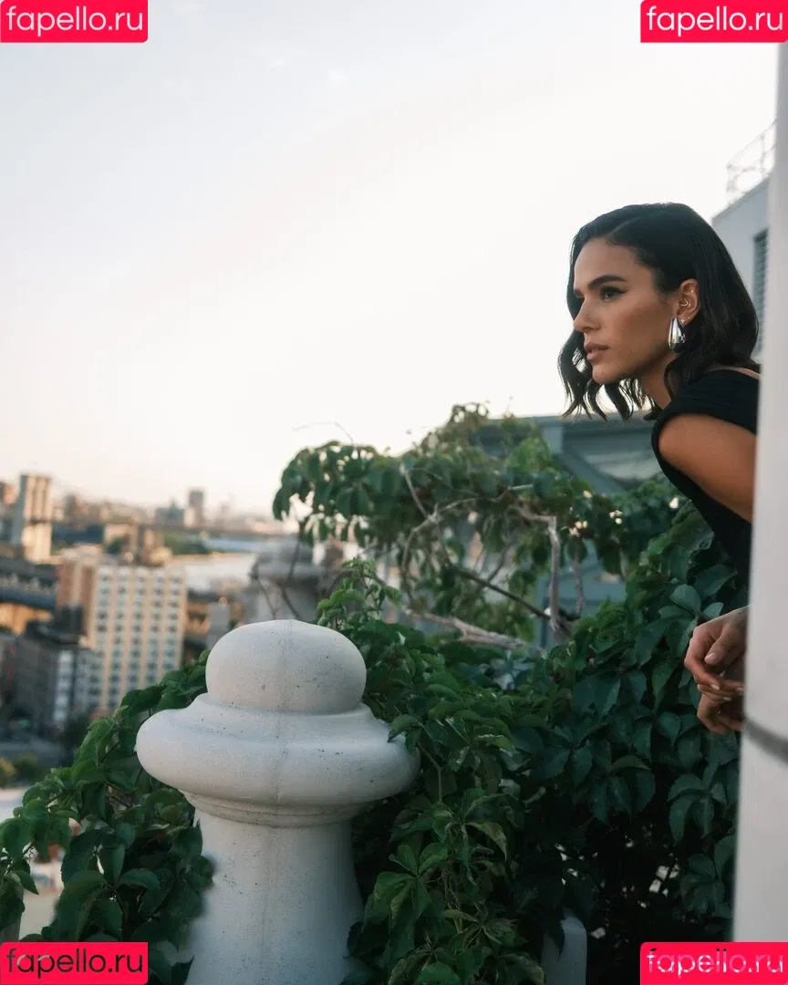 Bruna Marquezine / brumarquezine / brunamarquezine / https: Onlyfans Photo Gallery 