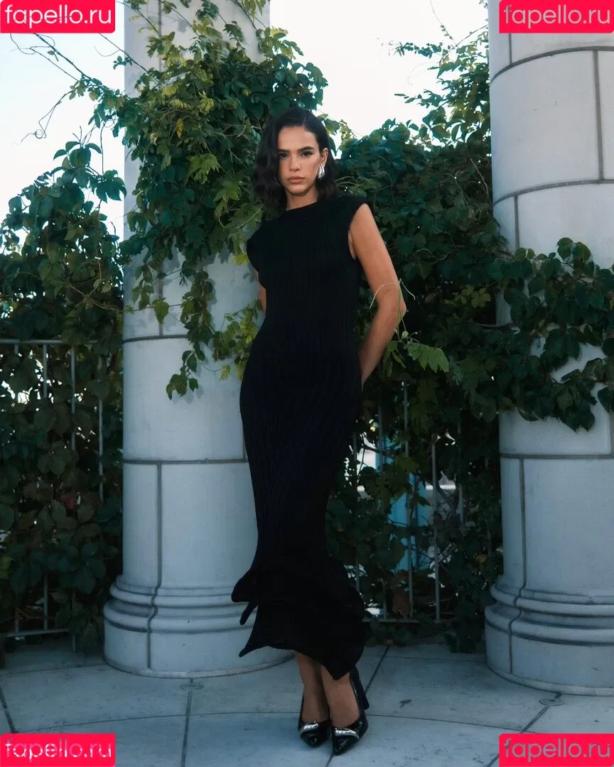 Bruna Marquezine / brumarquezine / brunamarquezine / https: Onlyfans Photo Gallery 