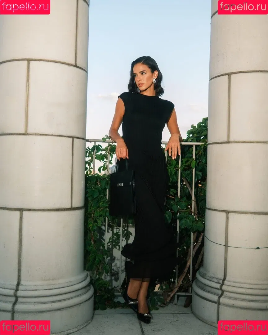 Bruna Marquezine / brumarquezine / brunamarquezine / https: Onlyfans Photo Gallery 
