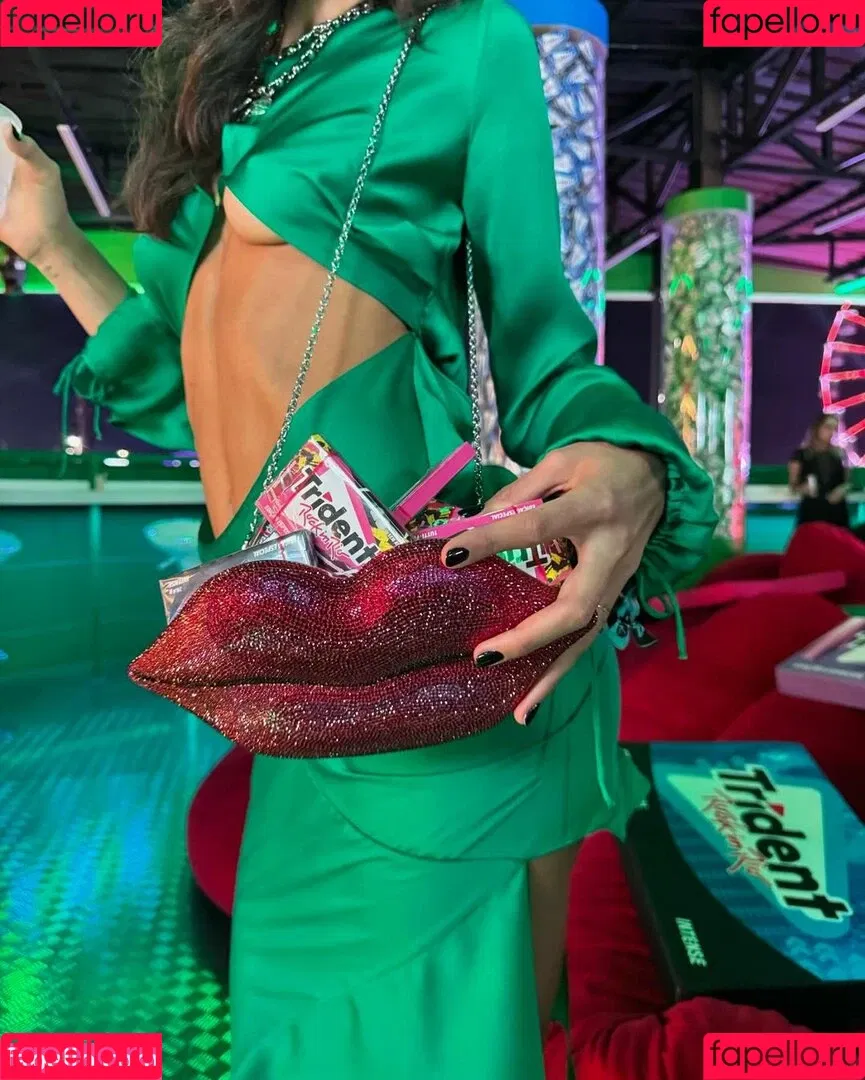 Bruna Marquezine / brumarquezine / brunamarquezine / https: Onlyfans Photo Gallery 