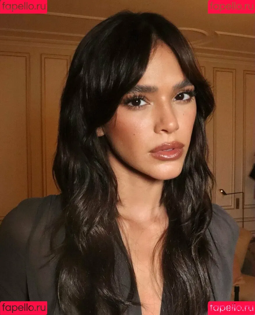 Bruna Marquezine / brumarquezine / brunamarquezine / https: Onlyfans Photo Gallery 