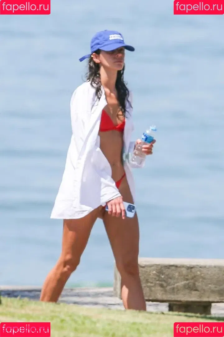 Bruna Marquezine / brumarquezine / brunamarquezine / https: Onlyfans Photo Gallery 