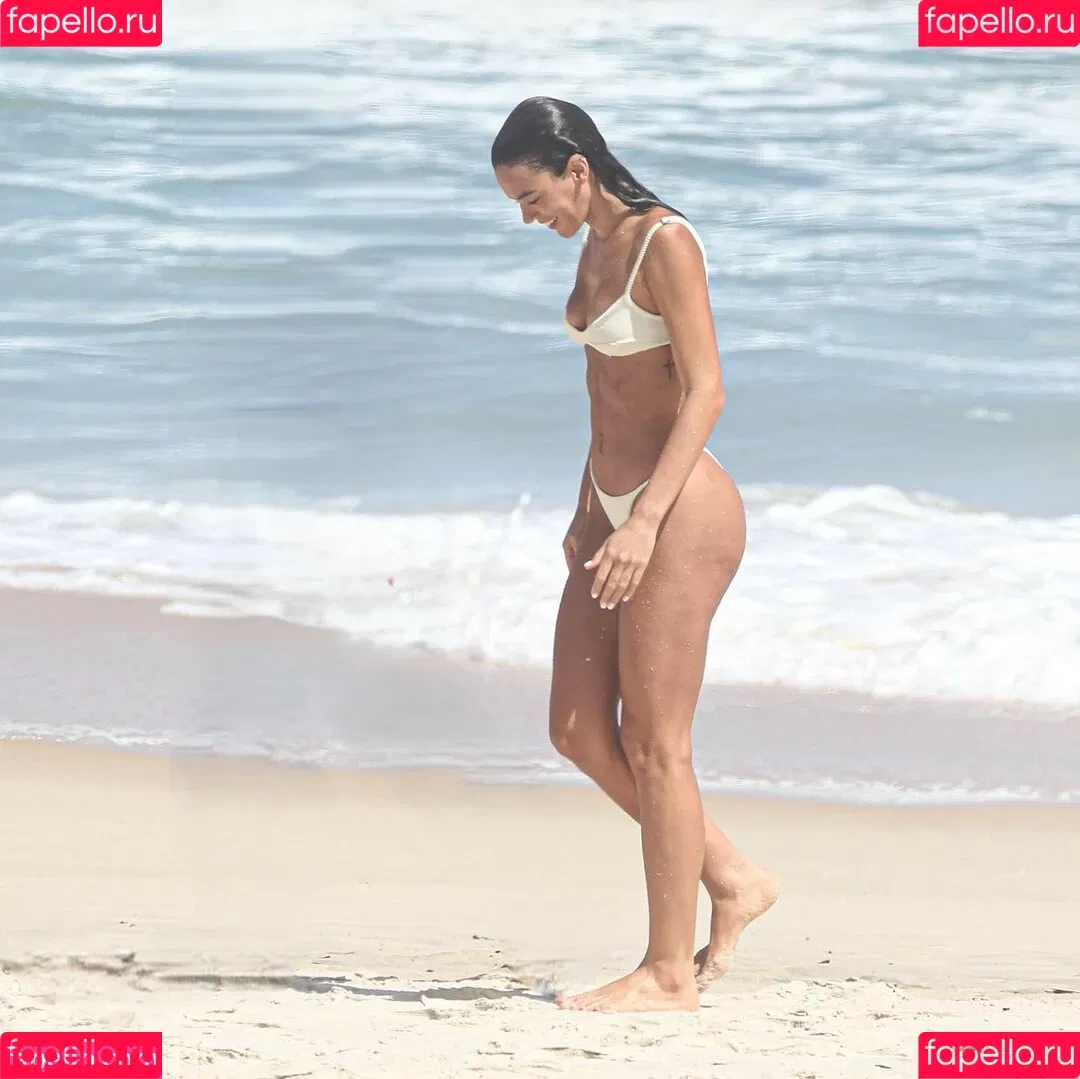 Bruna Marquezine / brumarquezine / brunamarquezine / https: Onlyfans Photo Gallery 