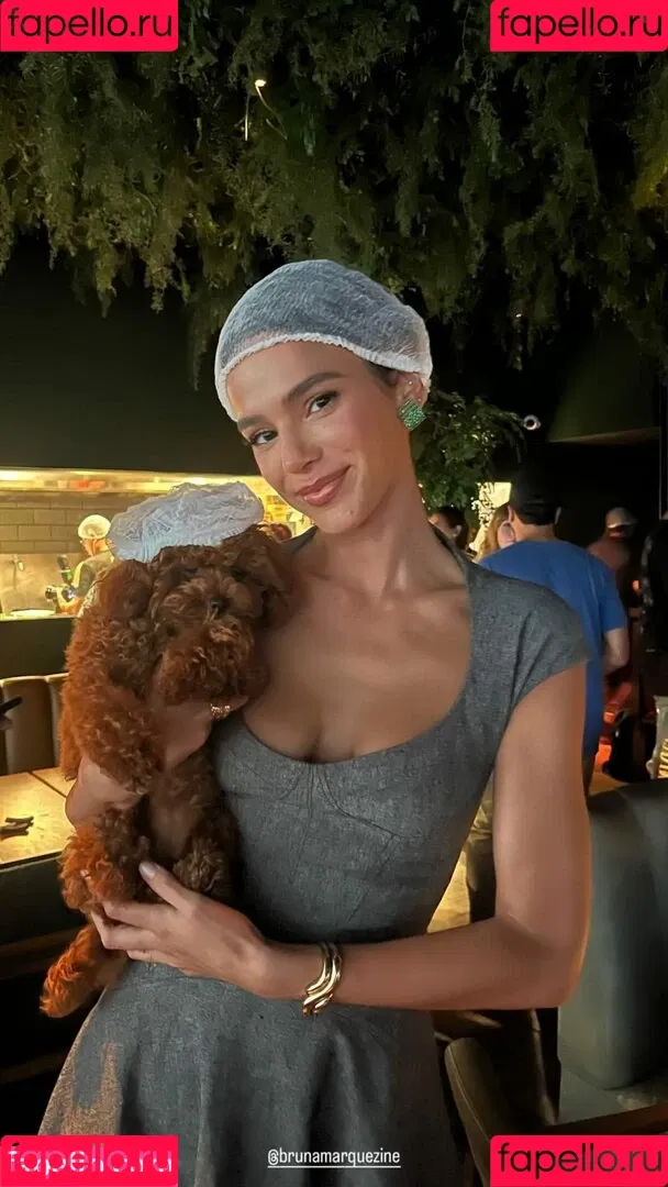 Bruna Marquezine / brumarquezine / brunamarquezine / https: Onlyfans Photo Gallery 