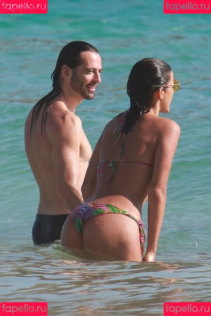 Bruna Marquezine / brumarquezine / brunamarquezine / https: Onlyfans Photo Gallery 