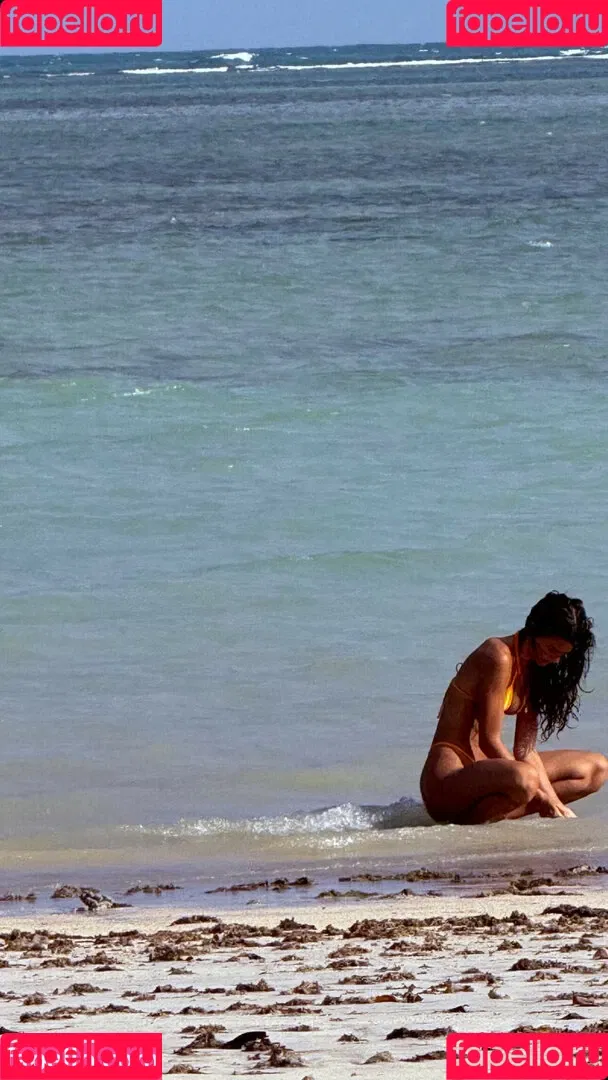 Bruna Marquezine / brumarquezine / brunamarquezine / https: Onlyfans Photo Gallery 