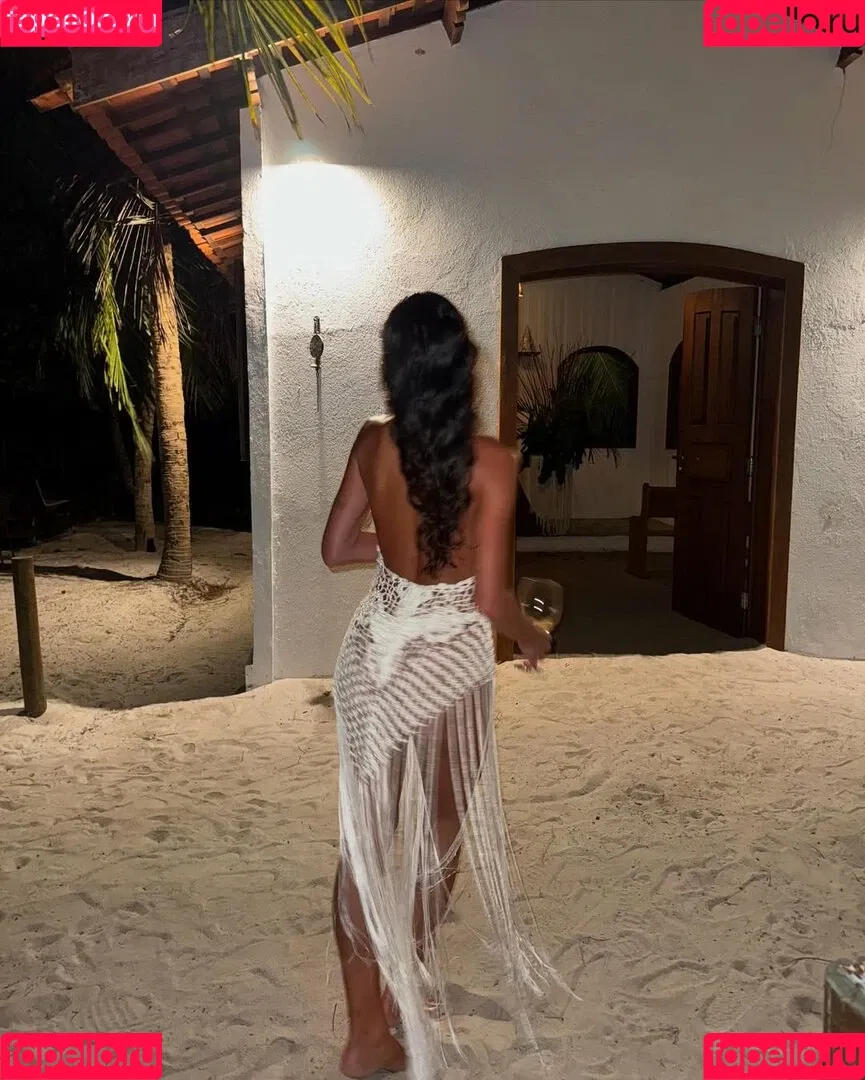 Bruna Marquezine / brumarquezine / brunamarquezine / https: Onlyfans Photo Gallery 