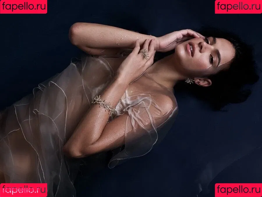 Bruna Marquezine / brumarquezine / brunamarquezine / https: Onlyfans Photo Gallery 