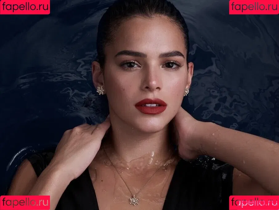 Bruna Marquezine / brumarquezine / brunamarquezine / https: Onlyfans Photo Gallery 