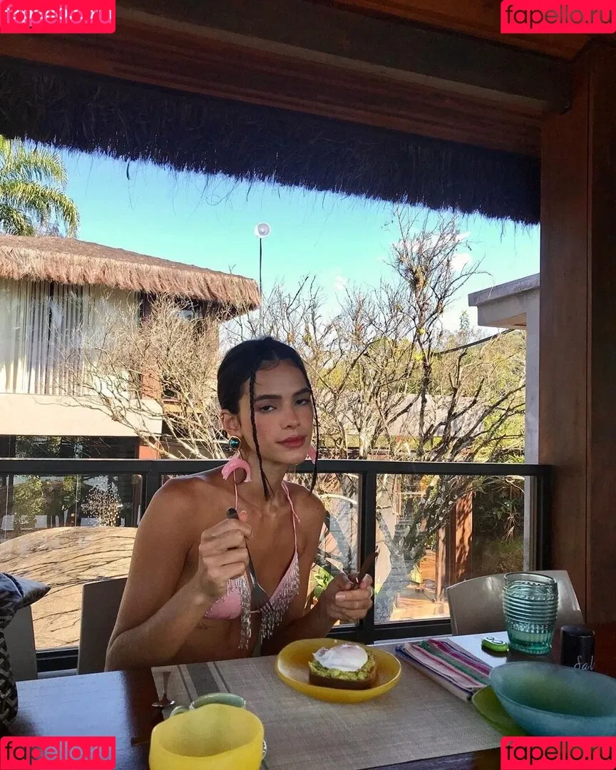 Bruna Marquezine / brumarquezine / brunamarquezine / https: Onlyfans Photo Gallery 