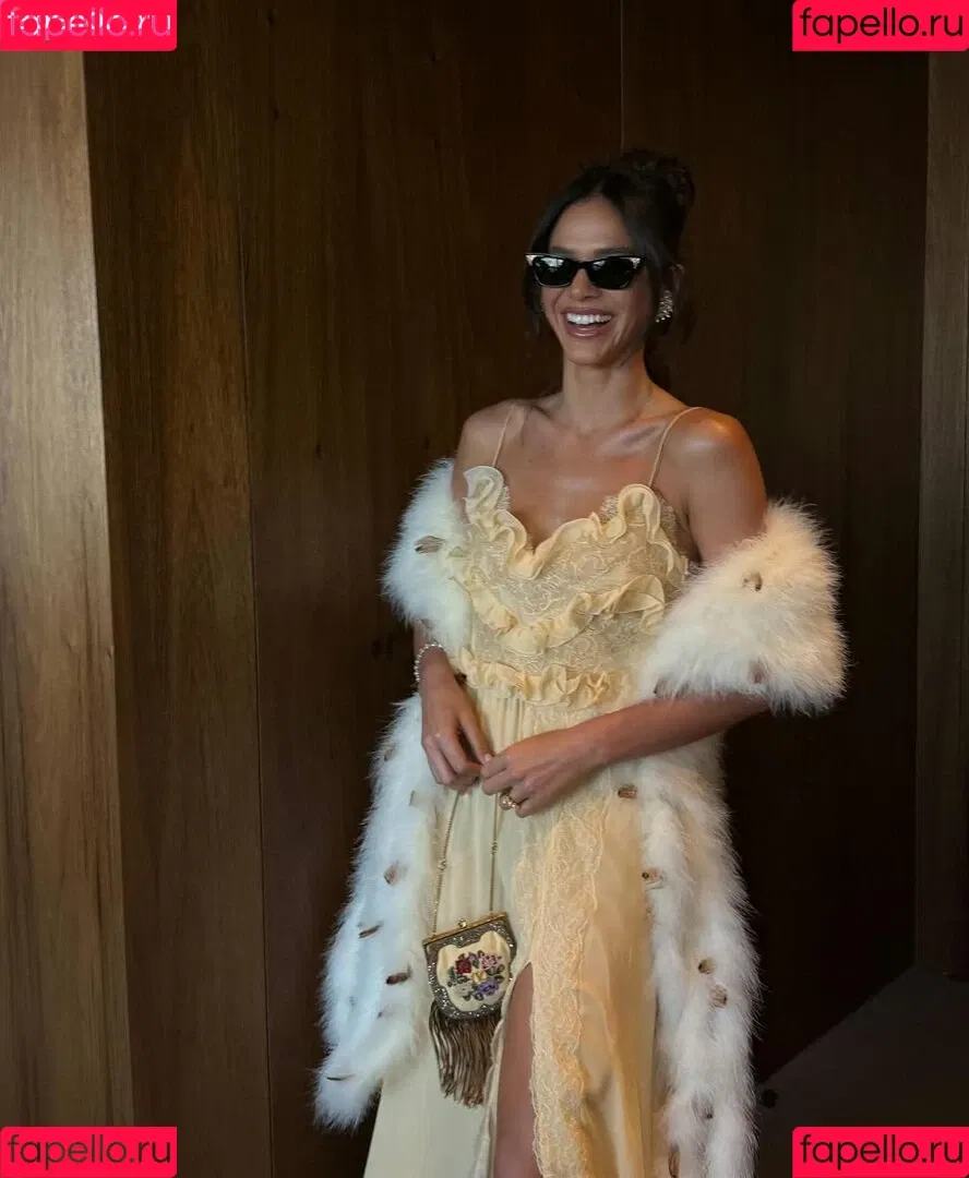 Bruna Marquezine / brumarquezine / brunamarquezine / https: Onlyfans Photo Gallery 