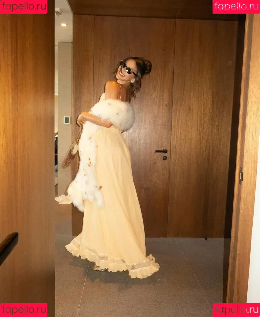Bruna Marquezine / brumarquezine / brunamarquezine / https: Onlyfans Photo Gallery 