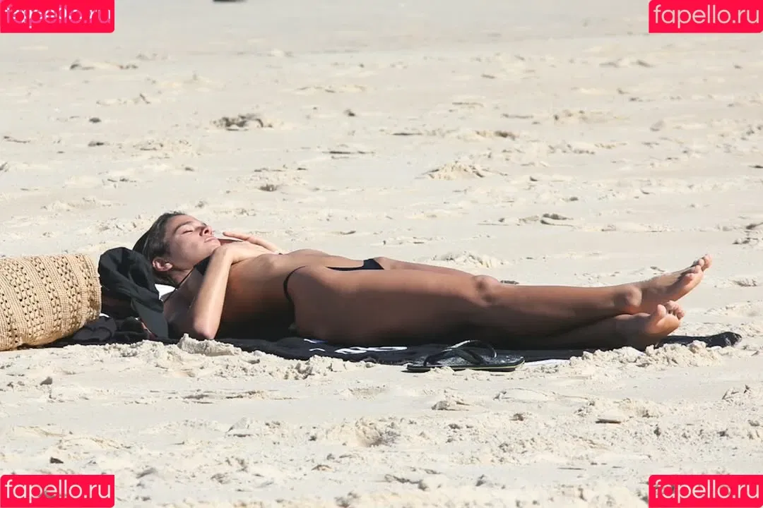 Bruna Marquezine / brumarquezine / brunamarquezine / https: Onlyfans Photo Gallery 