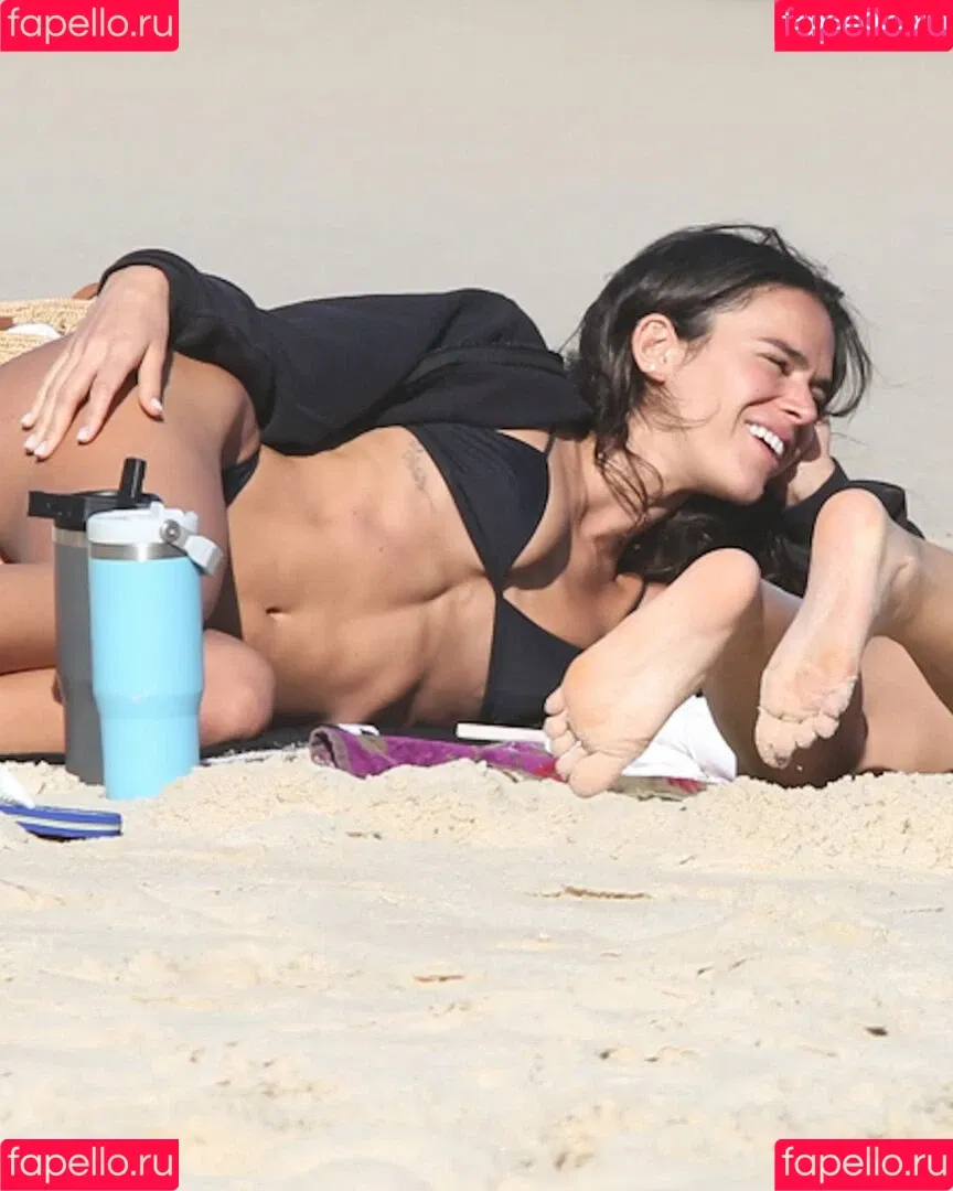 Bruna Marquezine / brumarquezine / brunamarquezine / https: Onlyfans Photo Gallery 