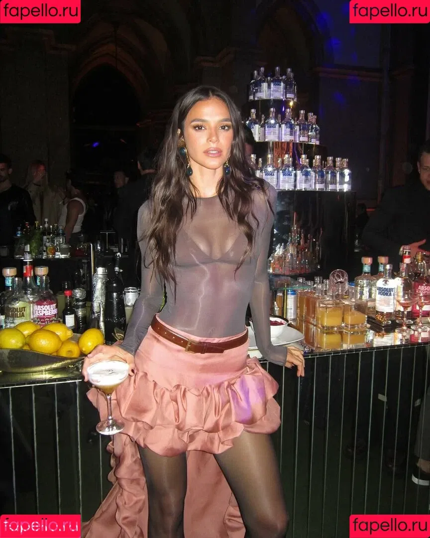 Bruna Marquezine / brumarquezine / brunamarquezine / https: Onlyfans Photo Gallery 