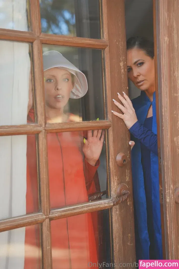 britneyamber / theonlybritneyamber Onlyfans Photo Gallery 