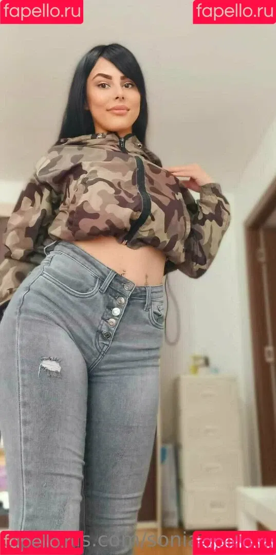 sonia_monella20 / soniamarie20 Onlyfans Photo Gallery 