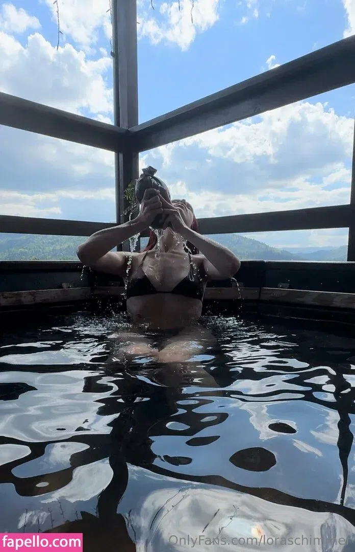 loraschimmer Onlyfans Photo Gallery 