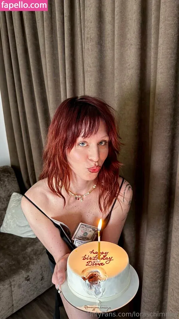 loraschimmer Onlyfans Photo Gallery 