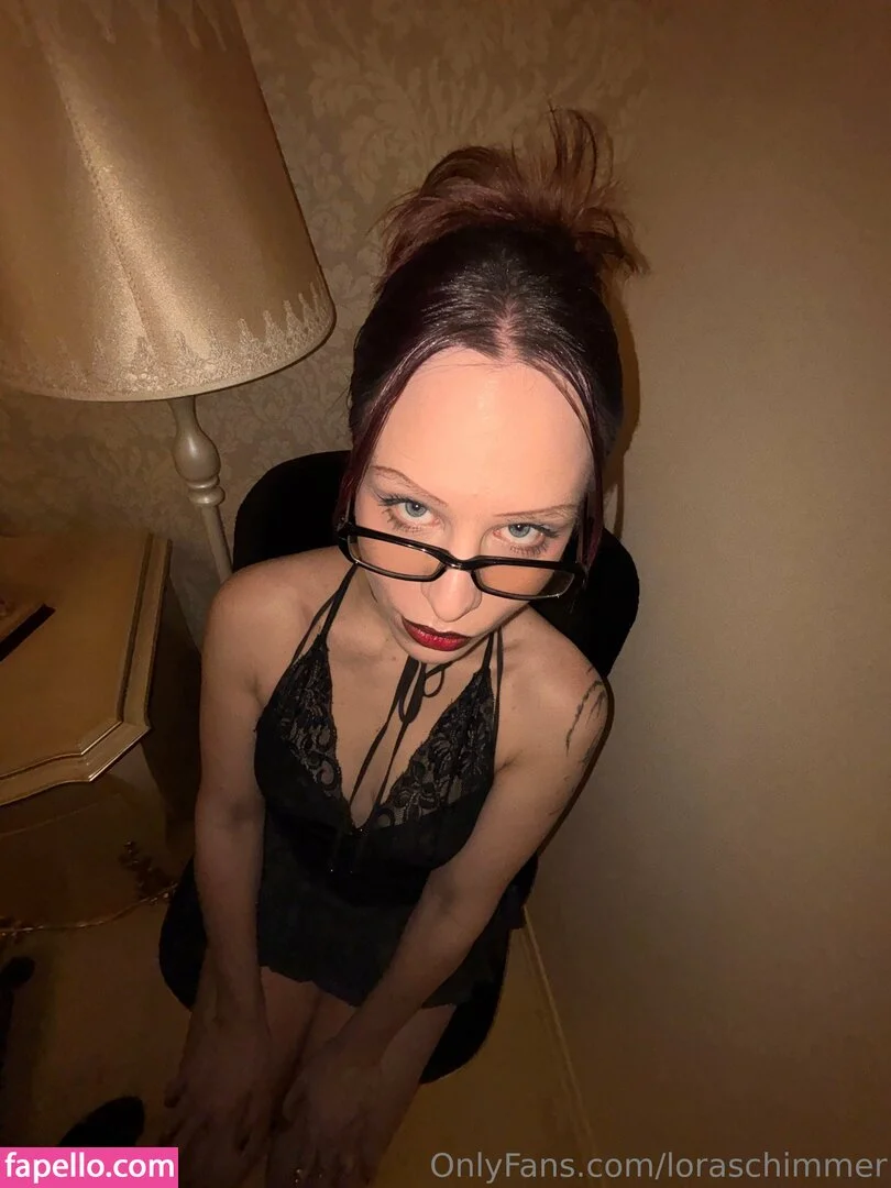 loraschimmer Onlyfans Photo Gallery 