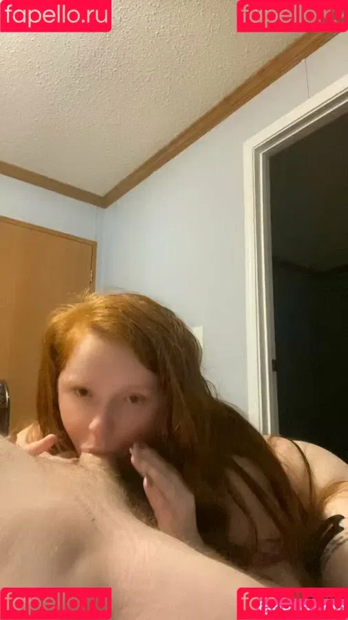 Taylor Renaee / https: / redheaded_taylorrr / taylorr_renaaee Onlyfans Photo Gallery 