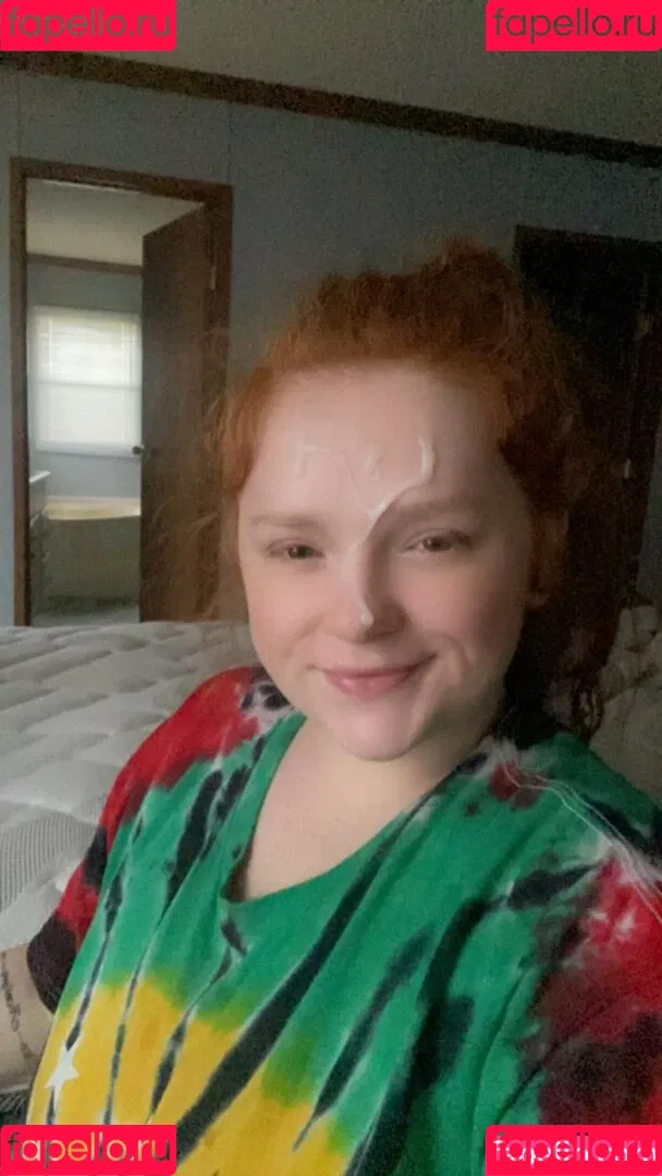 Taylor Renaee / https: / redheaded_taylorrr / taylorr_renaaee Onlyfans Photo Gallery 