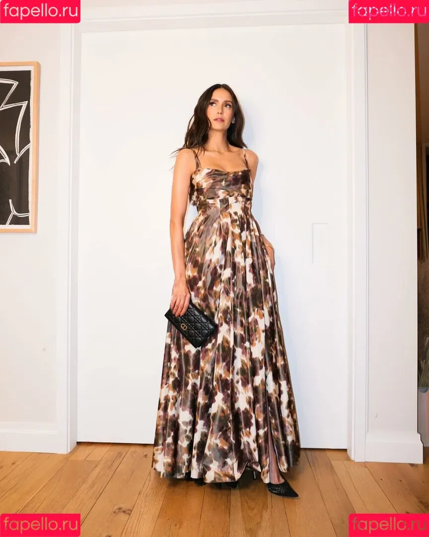 Nina Dobrev / nina Onlyfans Photo Gallery 
