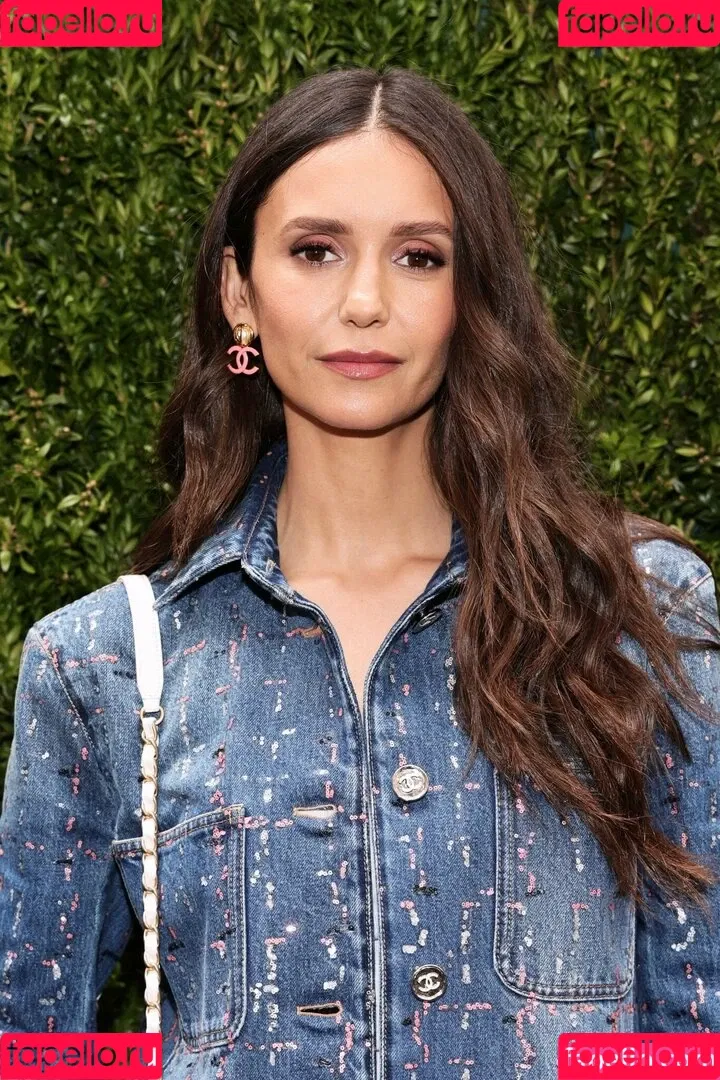 Nina Dobrev / nina Onlyfans Photo Gallery 