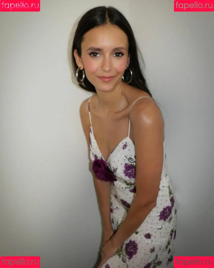 Nina Dobrev / nina Onlyfans Photo Gallery 