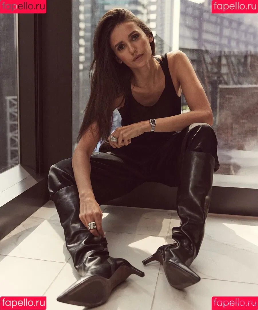 Nina Dobrev / nina Onlyfans Photo Gallery 