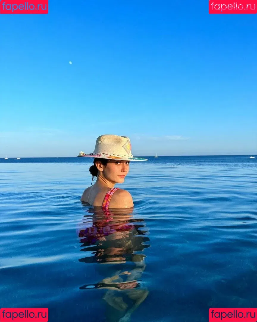 Nina Dobrev / nina Onlyfans Photo Gallery 